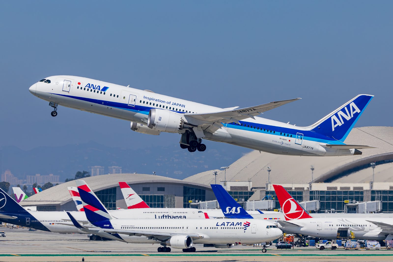 All Nippon Airways Boeing 787-9 rotating off the runway at Los Angeles International.